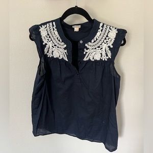 Navy ruffles linen